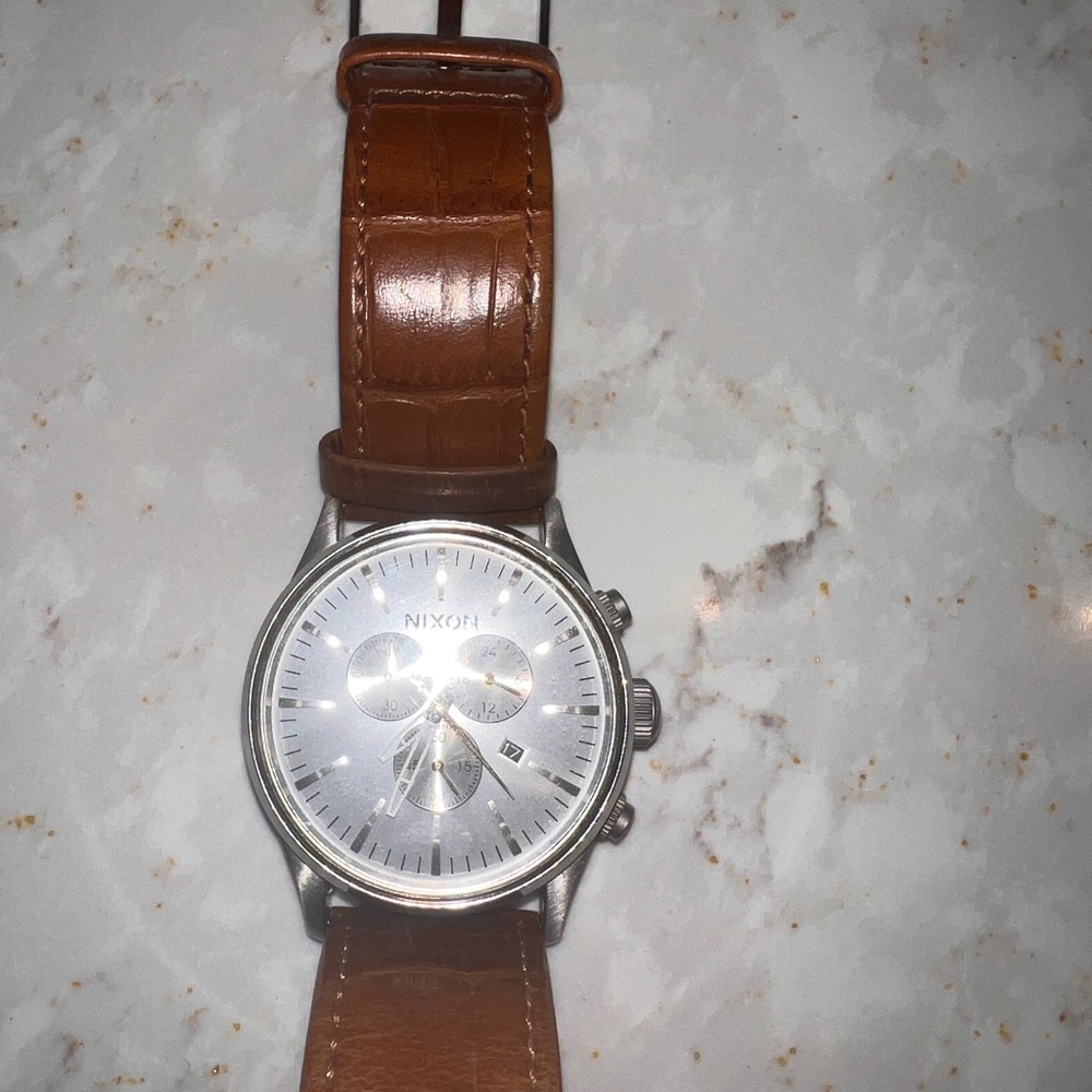 Nixon Watch Silver Face/ Brown leather